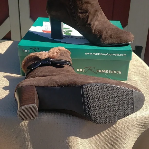 Roz Hommerson Suede Ankle Boots - Picture 4 of 5